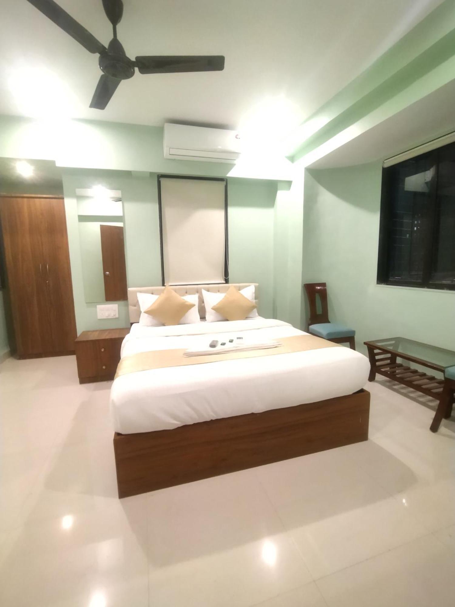 Everest Stays Rooms And Dormitory Bombay Extérieur photo