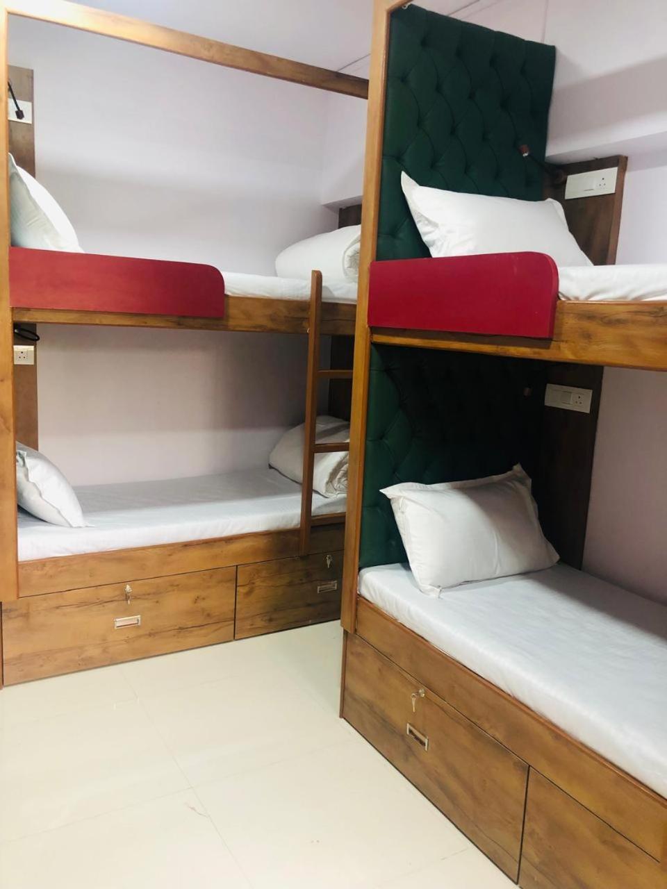 Everest Stays Rooms And Dormitory Bombay Extérieur photo