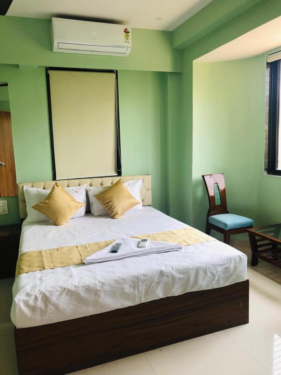Everest Stays Rooms And Dormitory Bombay Extérieur photo
